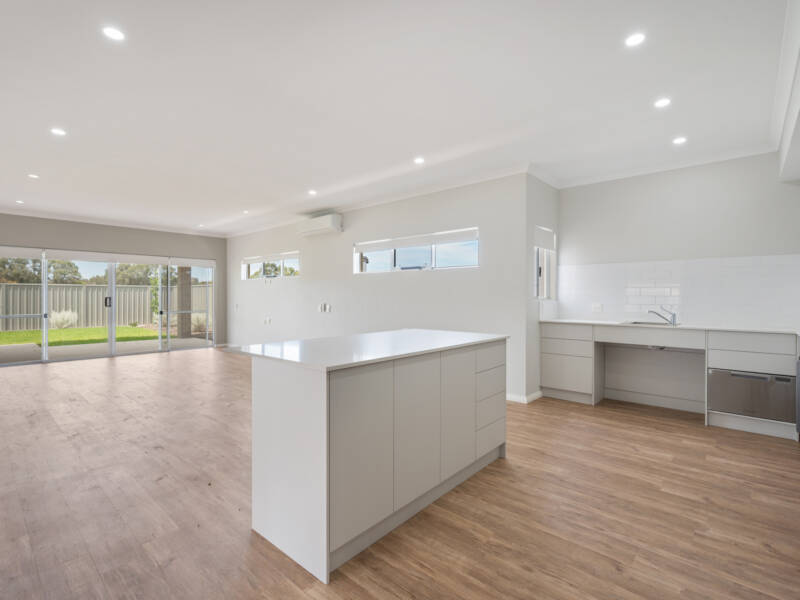 42 Jermyn Vista, DALYELLUP, WA 6230 AUS