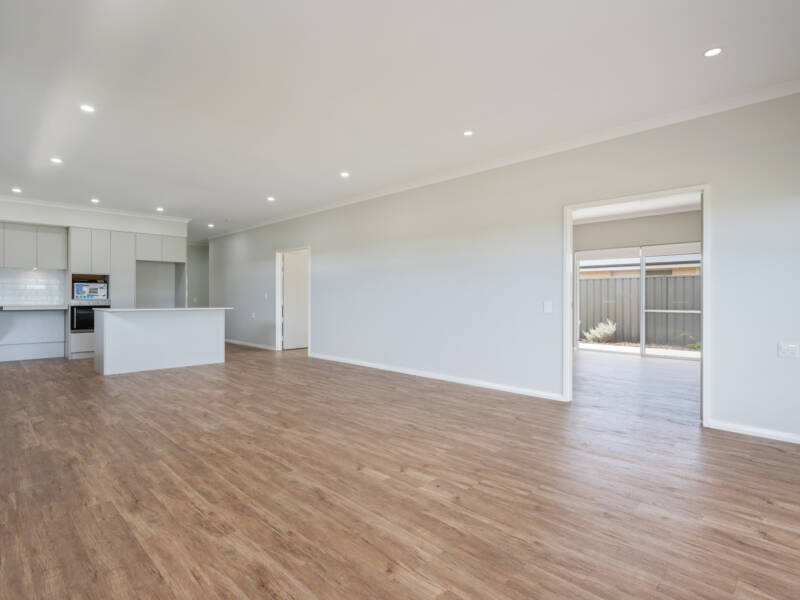 42 Jermyn Vista, DALYELLUP, WA 6230 AUS