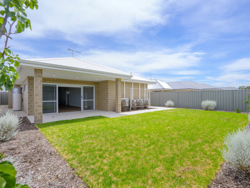 42 Jermyn Vista, DALYELLUP, WA 6230 AUS