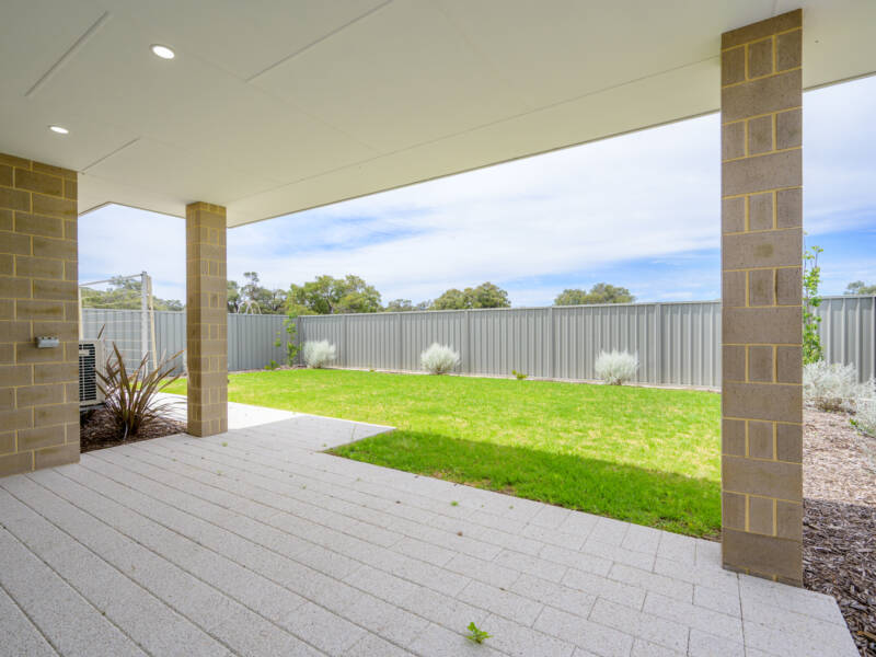 42 Jermyn Vista, DALYELLUP, WA 6230 AUS