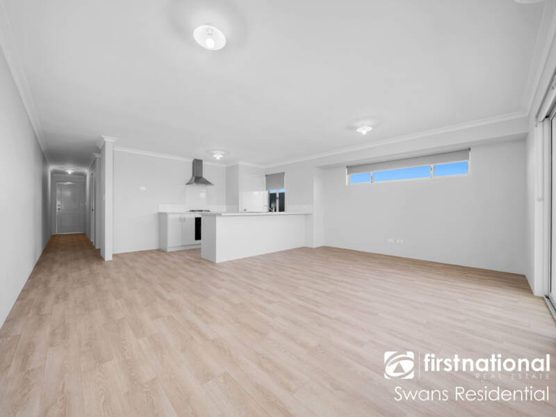 17 Pinarello Street, MADORA BAY, WA 6210 AUS