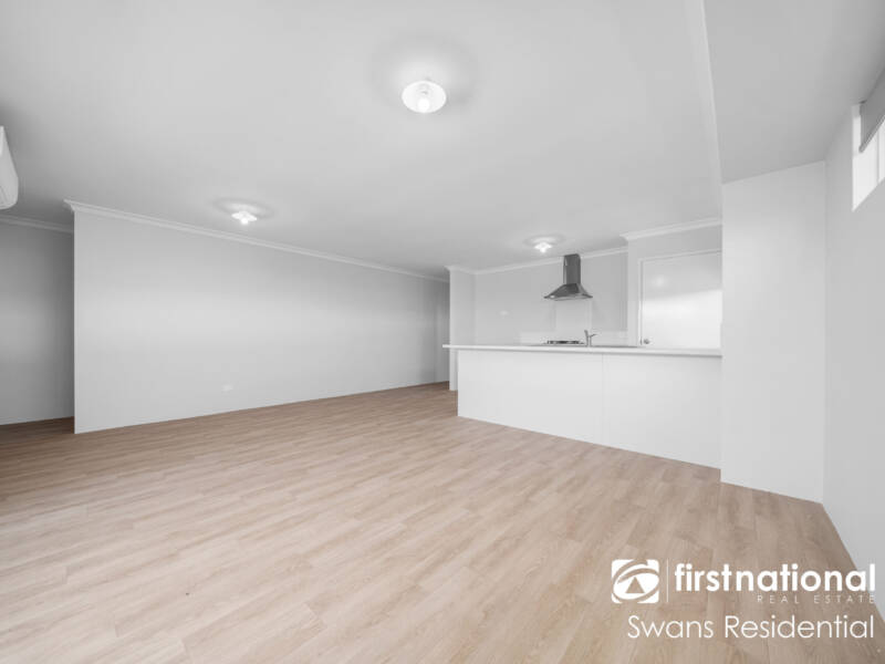 17 Pinarello Street, MADORA BAY, WA 6210 AUS