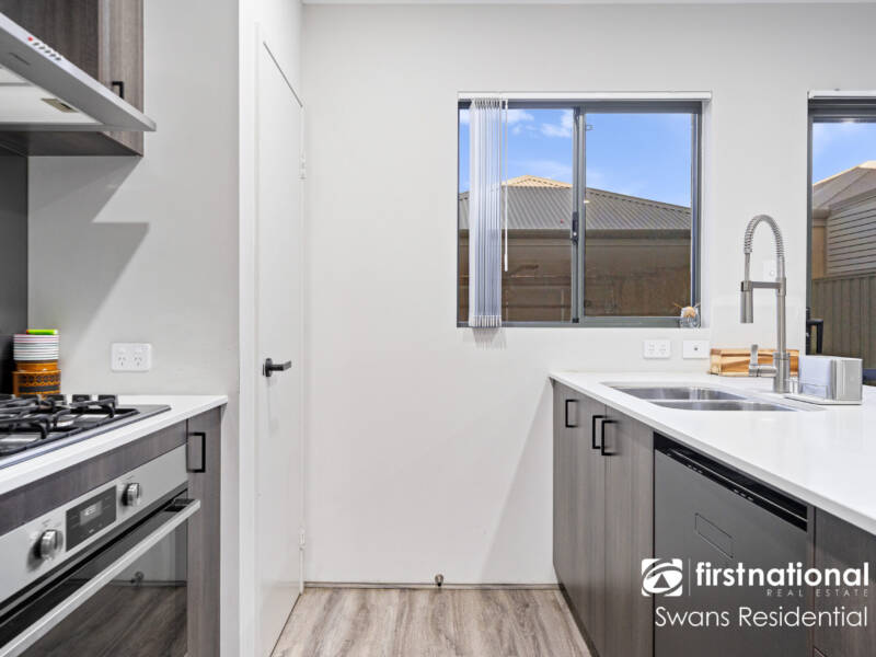 136 Hancock Avenue, AVELEY, WA 6069 AUS