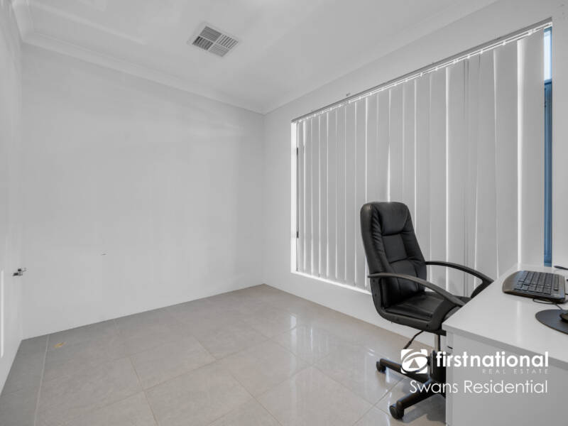 14 Crossley Road, MIDVALE, WA 6056 AUS