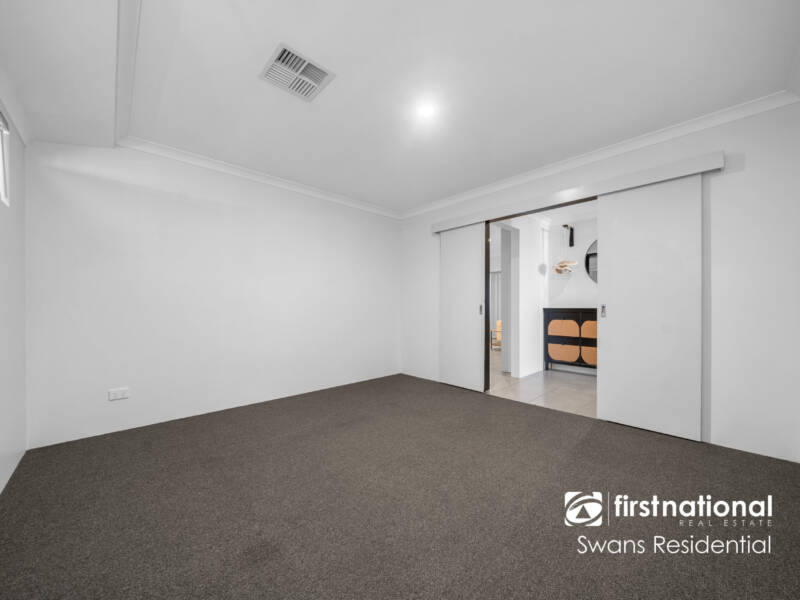 14 Crossley Road, MIDVALE, WA 6056 AUS