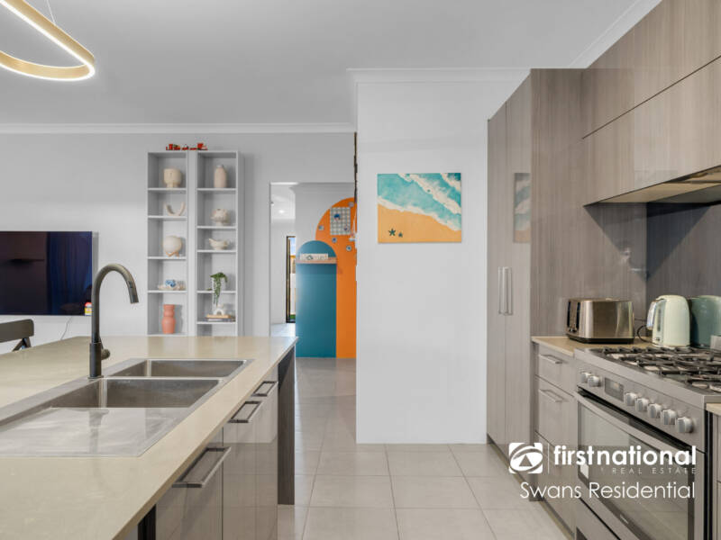 14 Crossley Road, MIDVALE, WA 6056 AUS