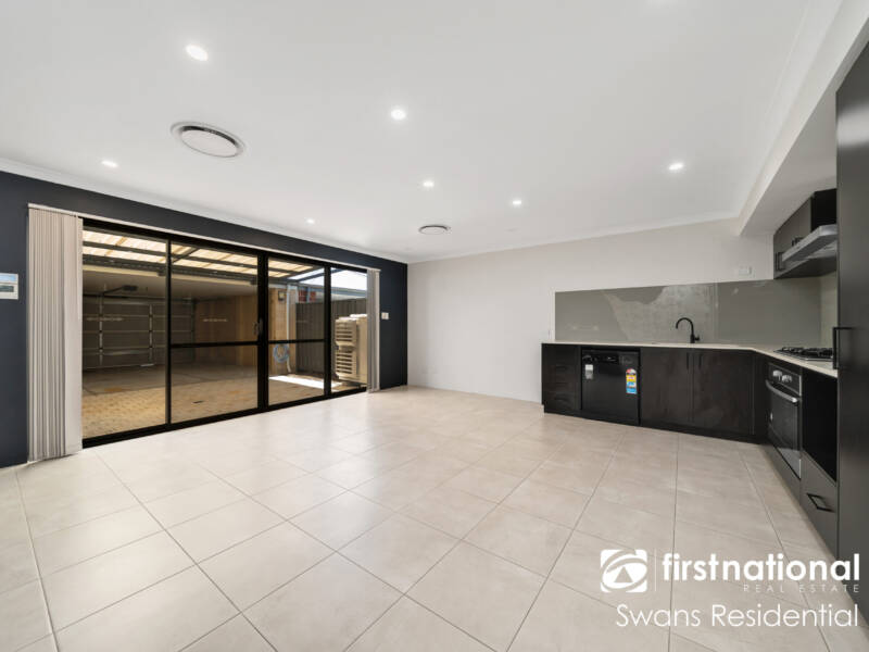 28 Salhouse Road, AVELEY, WA 6069 AUS