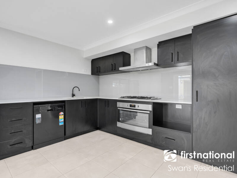 28 Salhouse Road, AVELEY, WA 6069 AUS