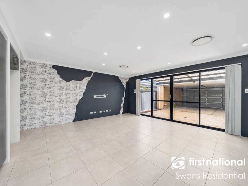 28 Salhouse Road, AVELEY, WA 6069 AUS