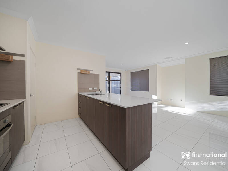 12 Swithland Way, AVELEY, WA 6069 AUS