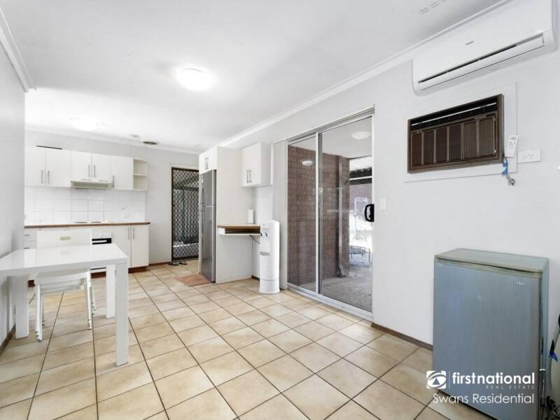 4 Jindinga Way, WANNEROO, WA 6065 AUS