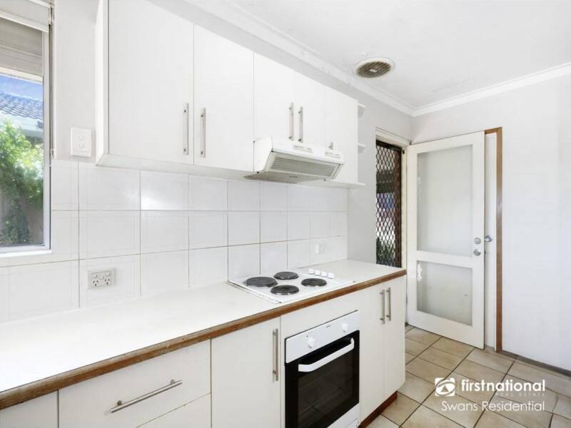 4 Jindinga Way, WANNEROO, WA 6065 AUS